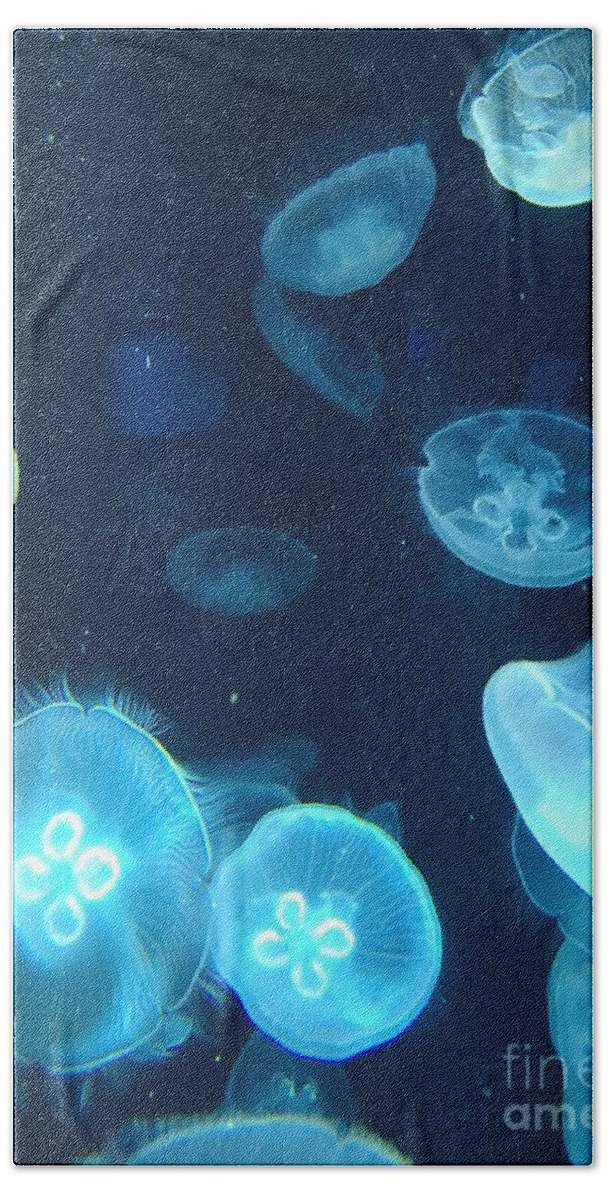 Jellyfish Bath Towel featuring the pyrography Jellies 3 by Elena Pratt