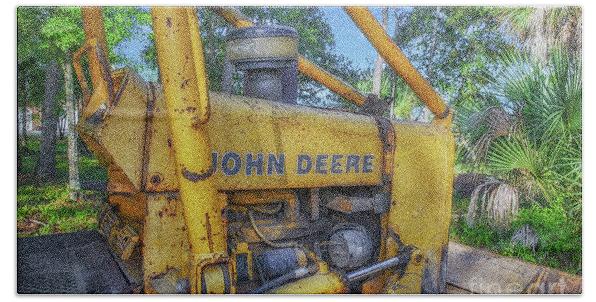 Land Bath Towel featuring the photograph John Deer Dozer by Dale Powell