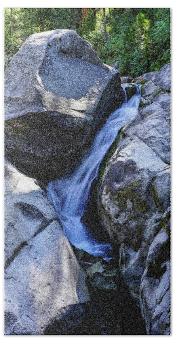 Kaweah River Hand Towel featuring the photograph East Fork Kaweah River Detail by Brett Harvey
