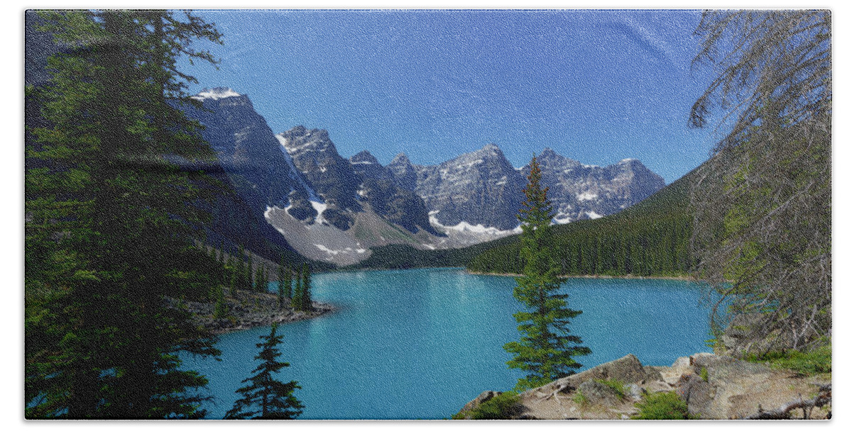 Lake Bath Towel featuring the photograph Lake Moraine by Doolittle Photography and Art