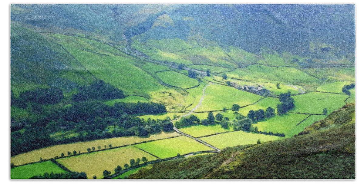Langdale Bath Towel featuring the photograph Langdale Valley by Brian Watt