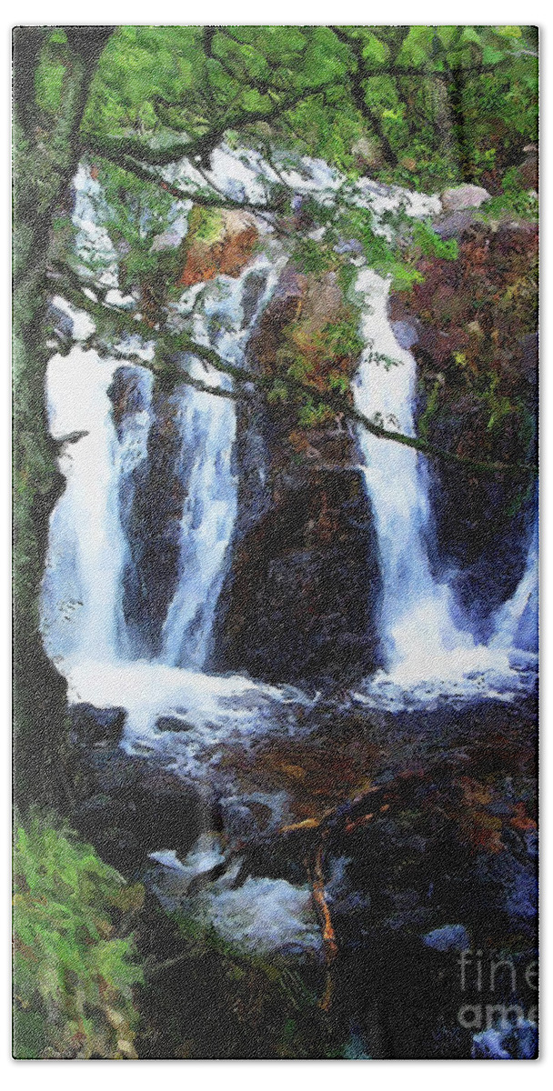 Lake District Bath Towel featuring the photograph Langdale Waterfall by Brian Watt