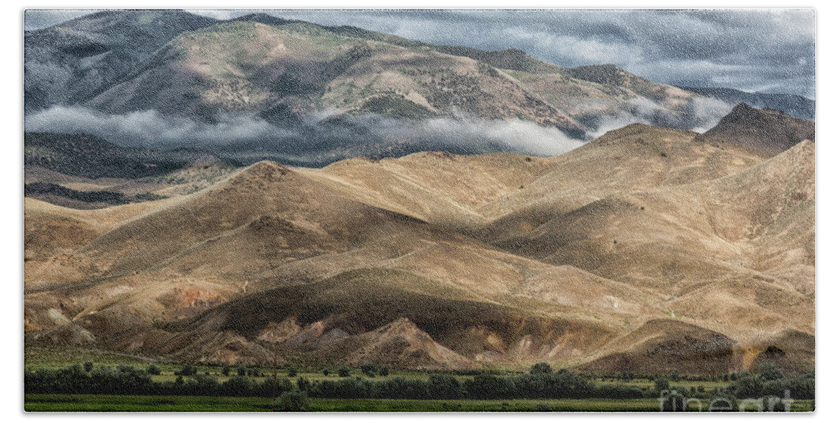Utah Bath Towel featuring the photograph Layers by Kathy McClure