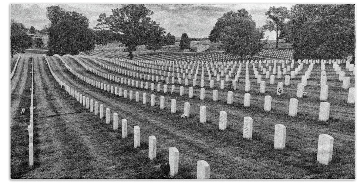 Leavenworth Bath Towel featuring the photograph Leavenworth National Cemetery by Jim Mathis