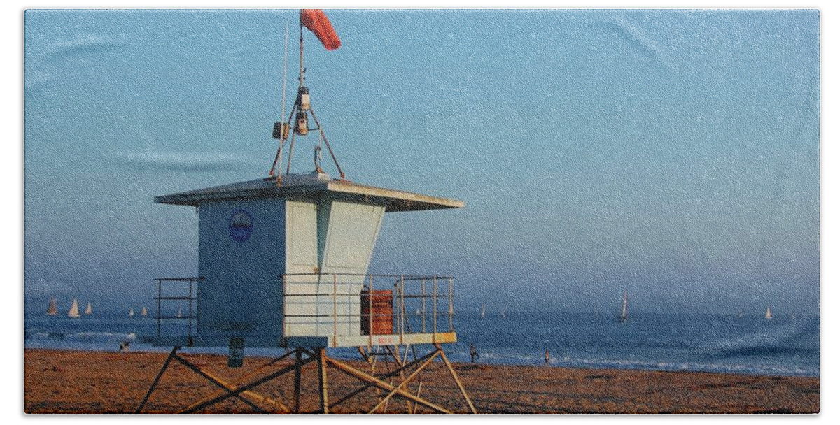 Background Hand Towel featuring the photograph Lifeguard station in Santa Cruz, California by Sean Hannon