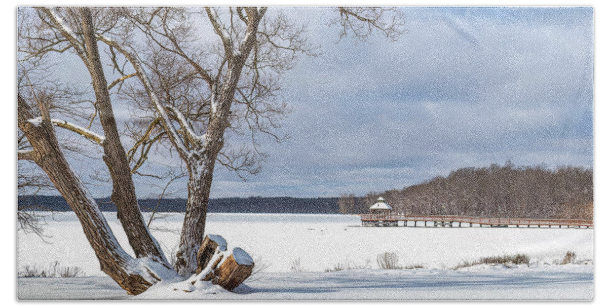 Upstate Ny Hand Towel featuring the photograph Little Lake Winter by Rod Best