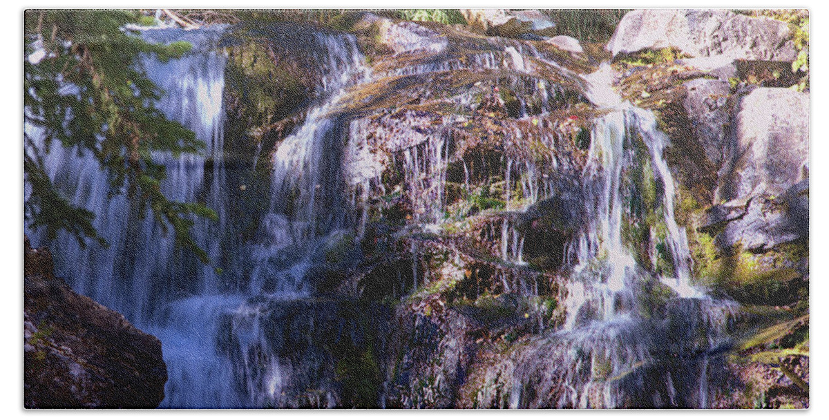 Waterfall Bath Towel featuring the photograph Lost Creek Waterfall by Kae Cheatham