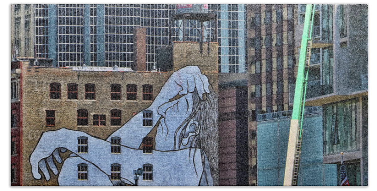Mural Bath Towel featuring the photograph Lost Soul Mural - Chicago by Allen Beatty