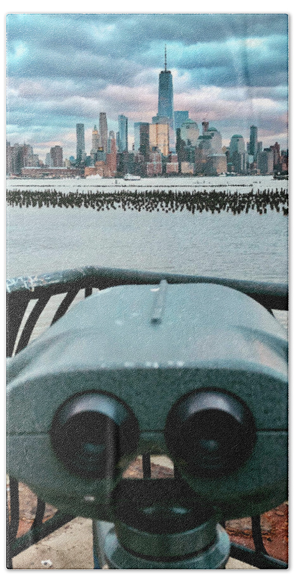 Nyc Bath Towel featuring the photograph Lower Manhattan by Jim Feldman