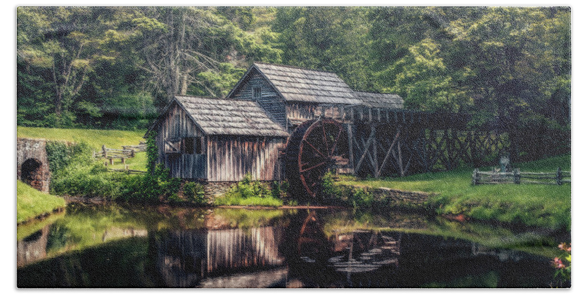 Mill Bath Towel featuring the photograph Mabry Mill by Tricia Louque