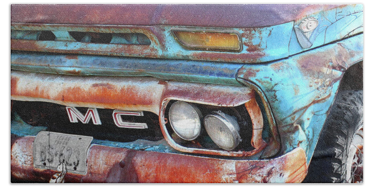 Rusted Truck Bath Towel featuring the photograph M C by Brian Jay