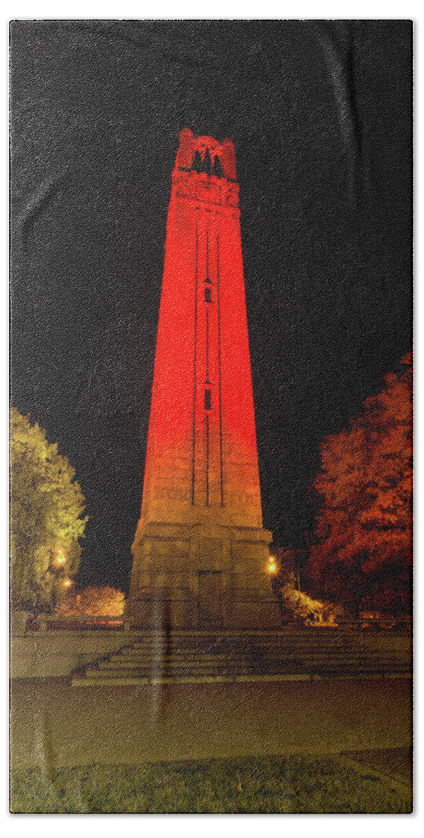 North Carolina State University Bath Towel featuring the photograph Memorial Belltower at N. C. State by Donna Twiford