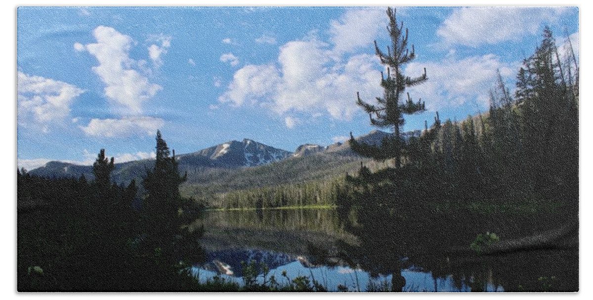 Lake Hand Towel featuring the photograph Mirrored view by Yvonne M Smith