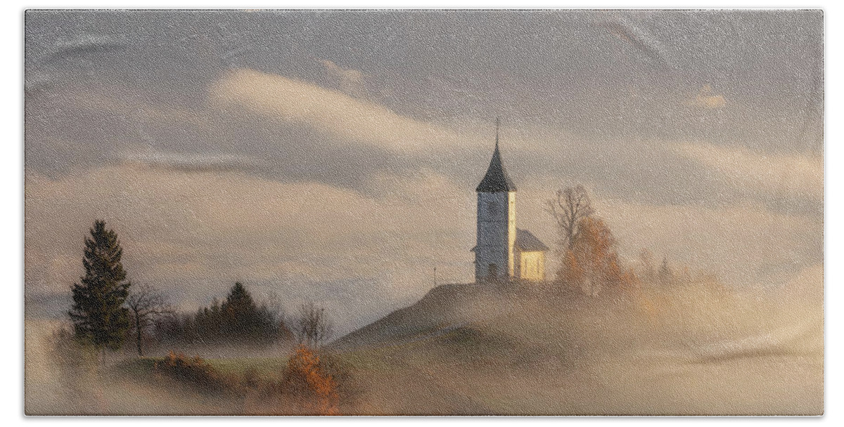 Church On The Hill Bath Towel featuring the photograph Misty morning by Piotr Skrzypiec