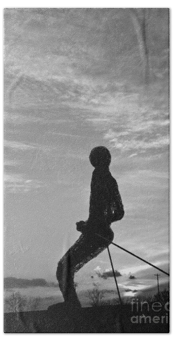 Montage Bath Towel featuring the photograph Montage Mountain Ski Statue Sunset Portrait Black And White by Adam Jewell