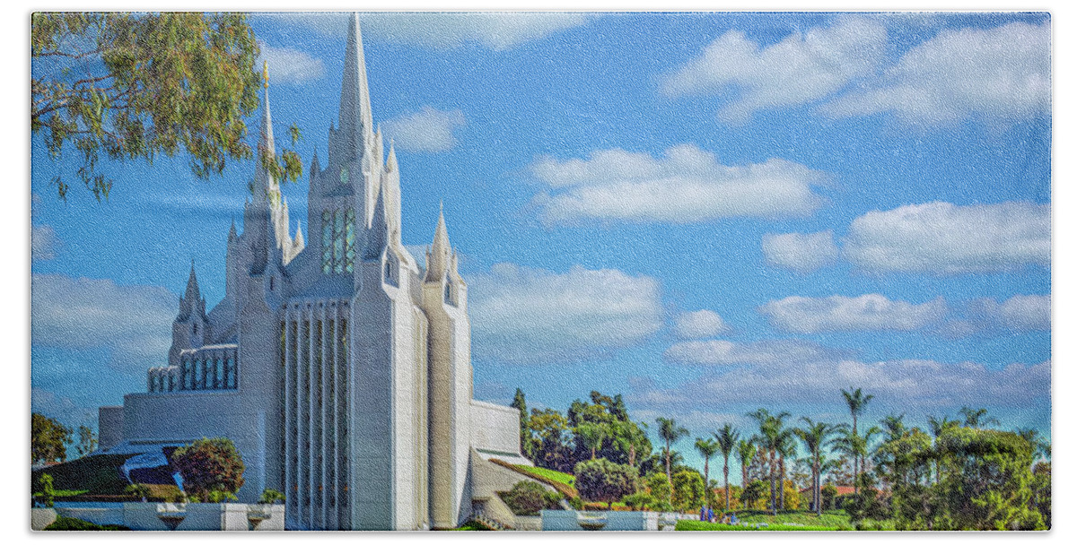 Morman Church Lds Temple Bath Towel featuring the photograph Mormon LDS Temple by David Zanzinger