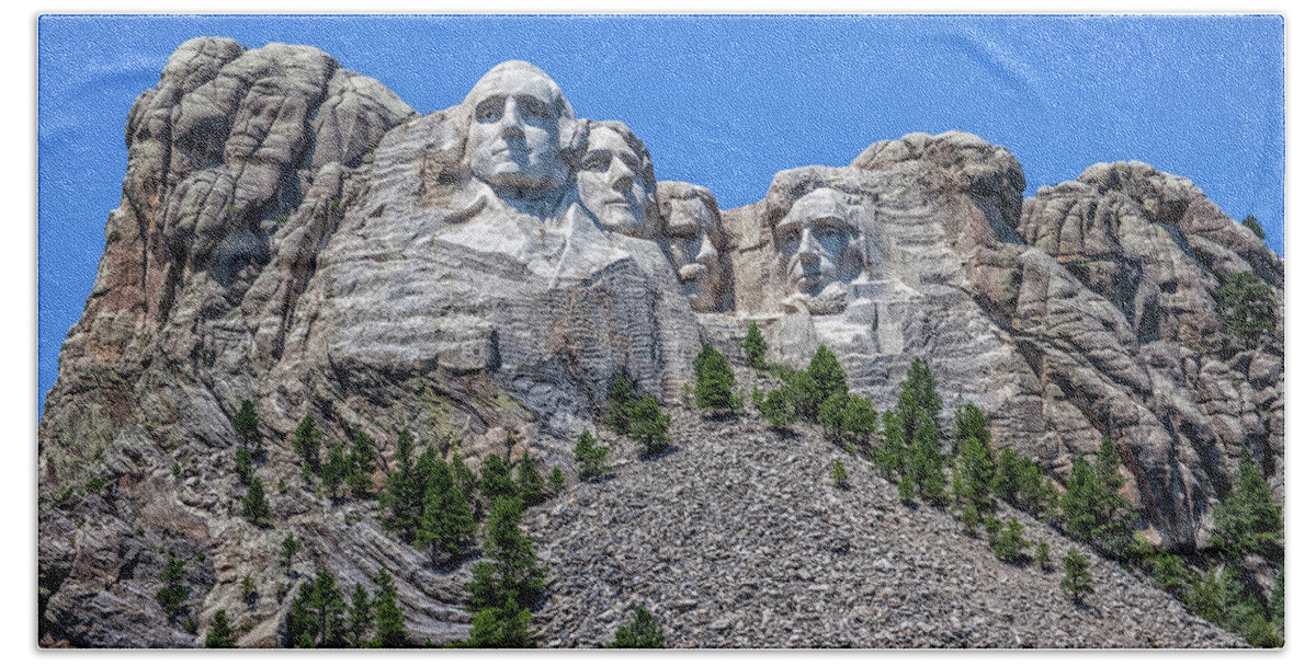 Mount Rushmore National Memorial Hand Towel featuring the photograph Mount Rush by Chris Spencer