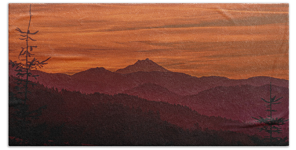 Basl Hill Hand Towel featuring the photograph Mt Jefferson dawn... by Ulrich Burkhalter