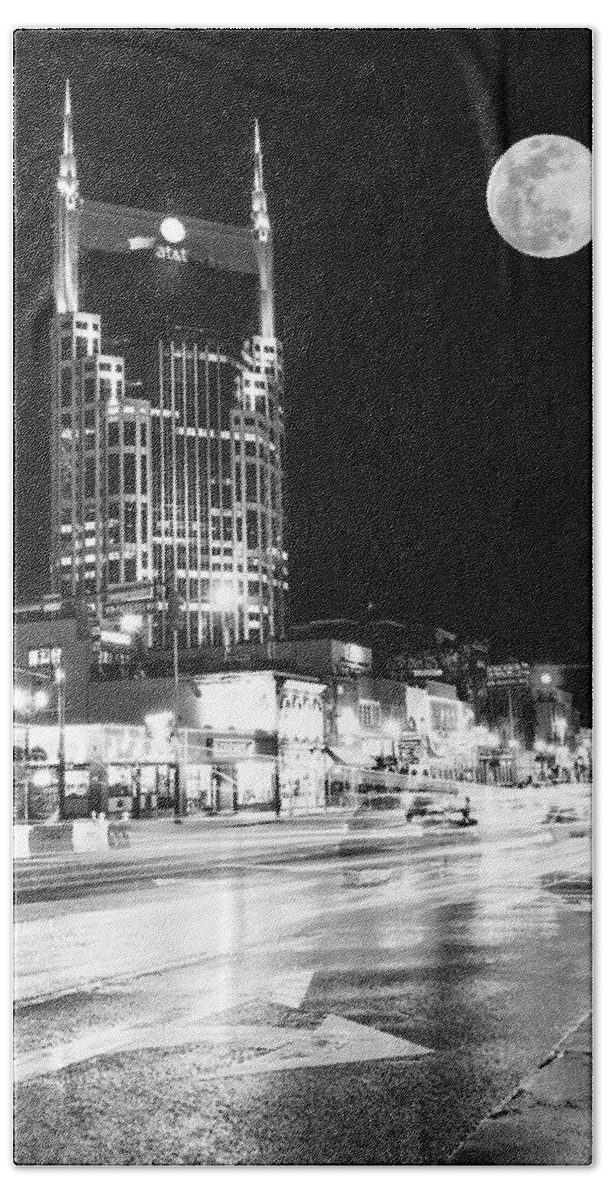 Nashville Skyline Hand Towel featuring the photograph Nashville Supermoon From Lower Broadway in Monochrome by Gregory Ballos