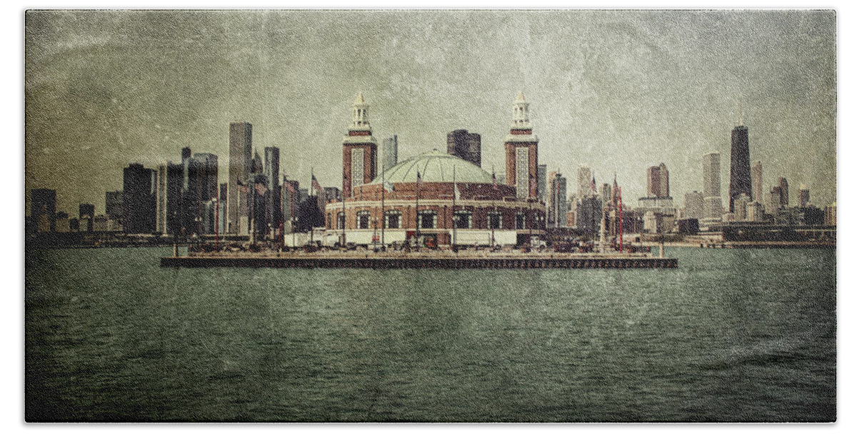 Chicago Hand Towel featuring the photograph Navy Pier by Andrew Paranavitana