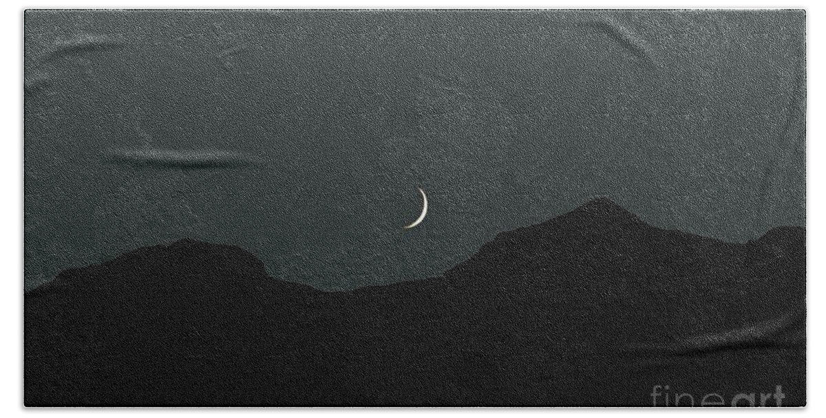 Jon Burch Bath Towel featuring the photograph Never Summer Range Moonset by Jon Burch Photography
