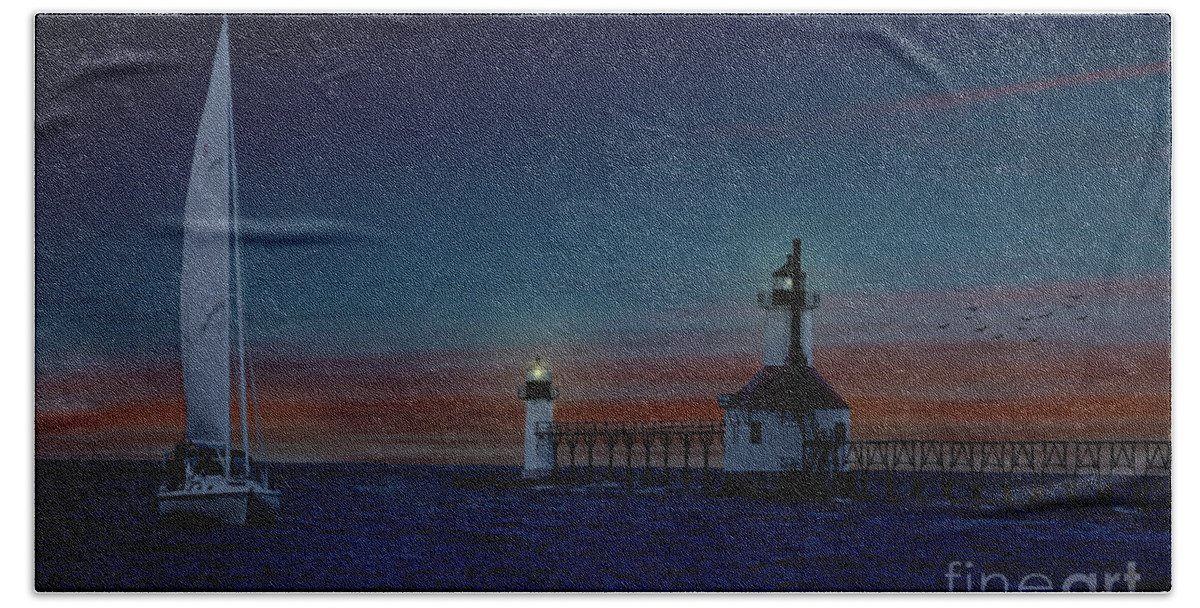 Michigan Bath Towel featuring the photograph Nighttime For St. Joseph Lighthouse by Ed Taylor