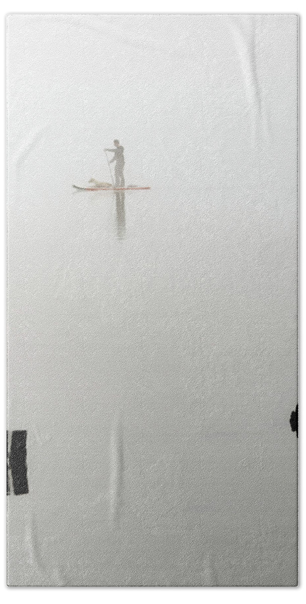 Hudson River Bath Towel featuring the photograph Paddleboarder in Fog by Kevin Suttlehan