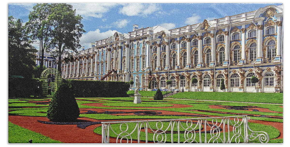 Palace Bath Towel featuring the photograph Palace of Catherine I -St. Petersburg, Russia by Richard Krebs