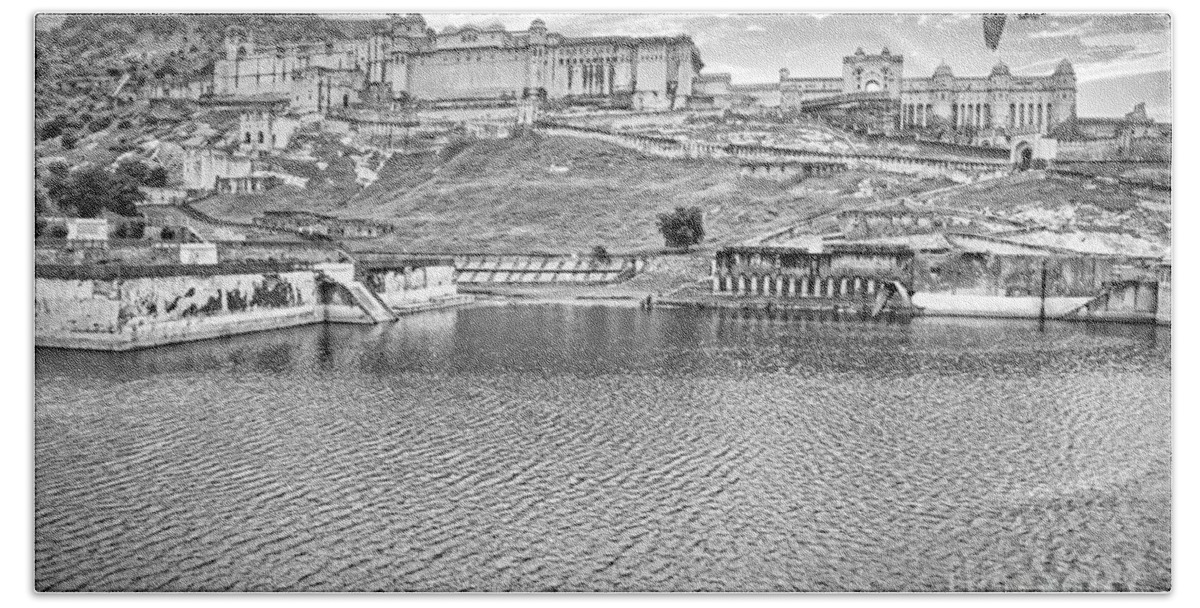 Amer Fort Hand Towel featuring the photograph Panorama of Amer Fort - India Black and White by Stefano Senise