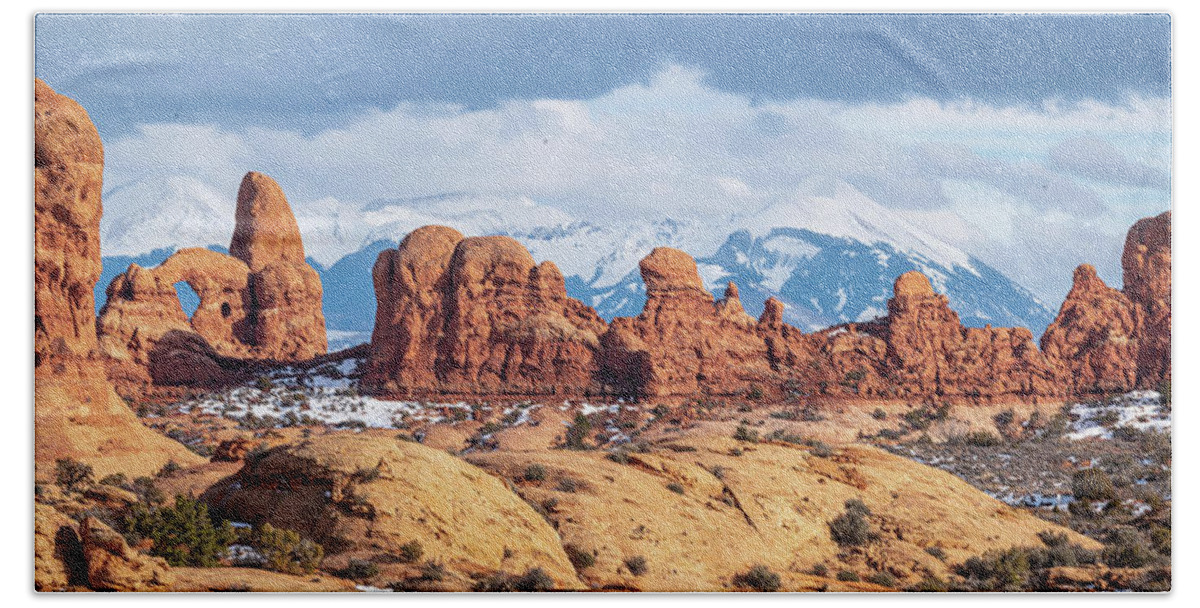 Panorama Hand Towel featuring the photograph Panorama of rock formations in Arches National Park by Robert Miller