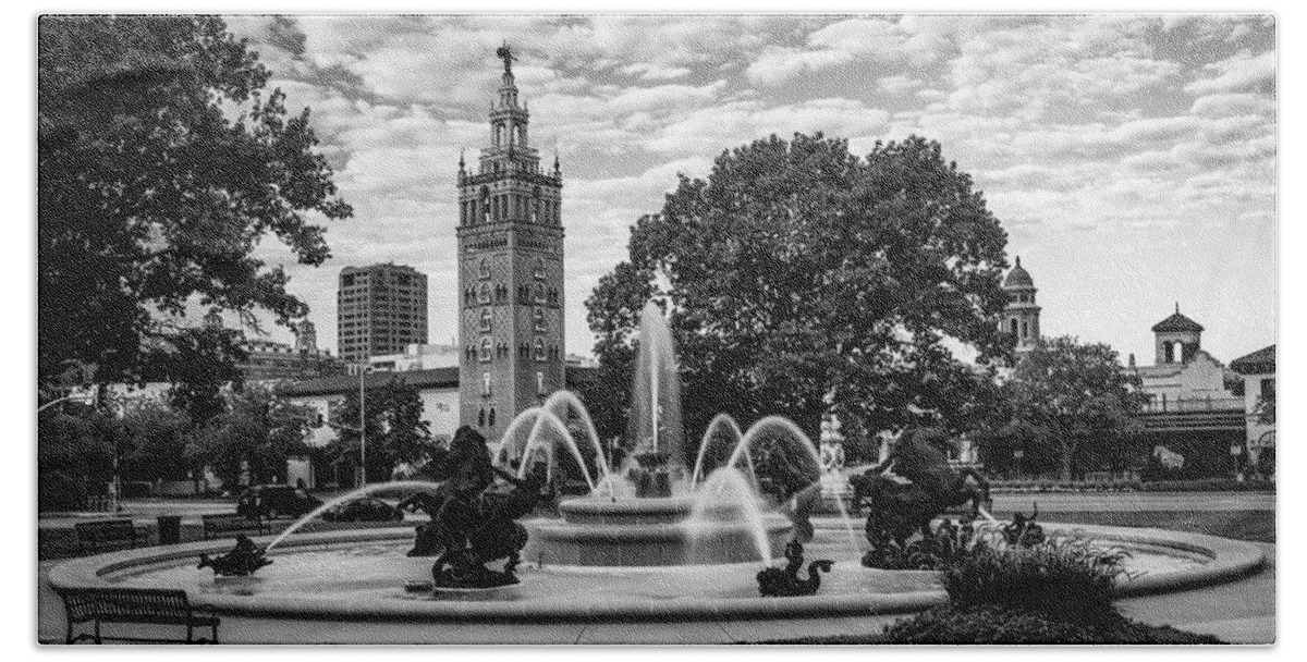 Jc Nichols Fountain Hand Towel featuring the photograph Panoramic View of JC Nichols Memorial Fountain in Black and White by Gregory Ballos