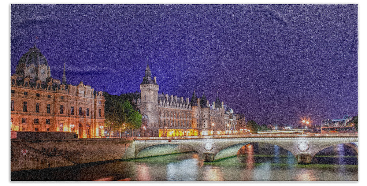 Seine River Hand Towel featuring the photograph Paris on the Seine by Matthew Bamberg