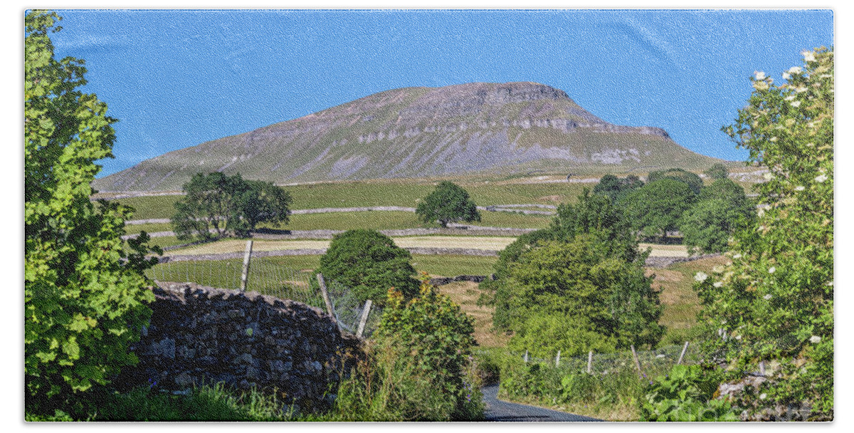 England Hand Towel featuring the photograph Pen-y-ghent by Tom Holmes Photography