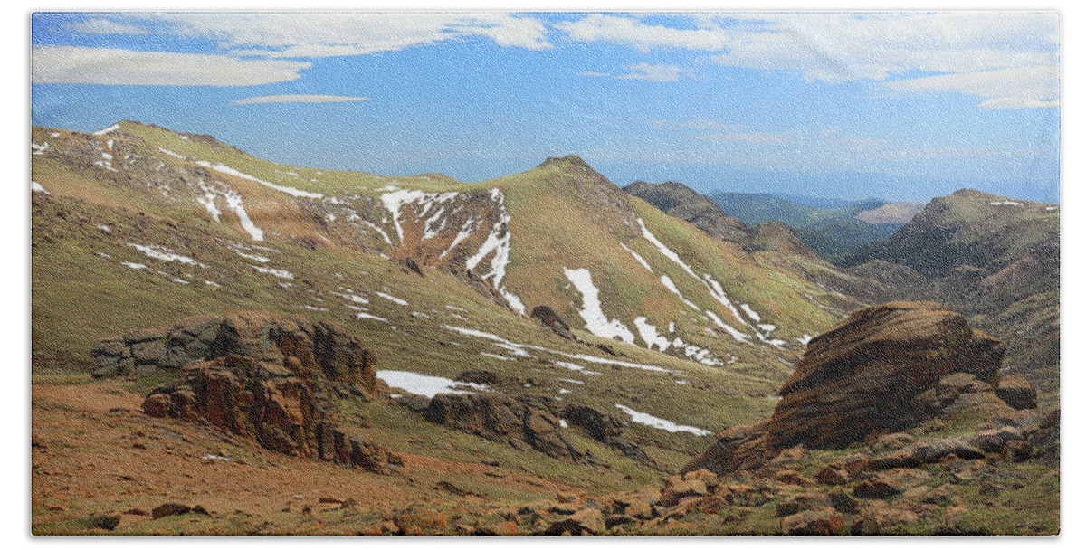 Pikes Peak Landscape View Bath Towel featuring the photograph Pikes Peak Overlook Colorado by Dan Sproul