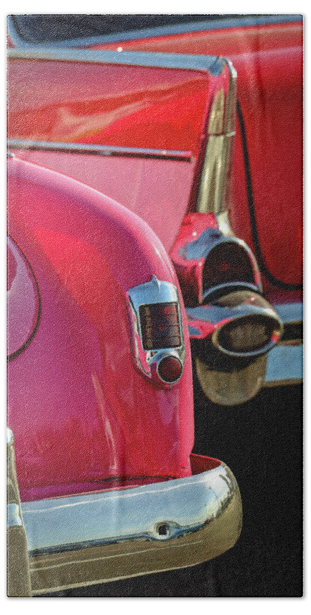 Cars Bath Towel featuring the photograph Pink and Red by M Kathleen Warren