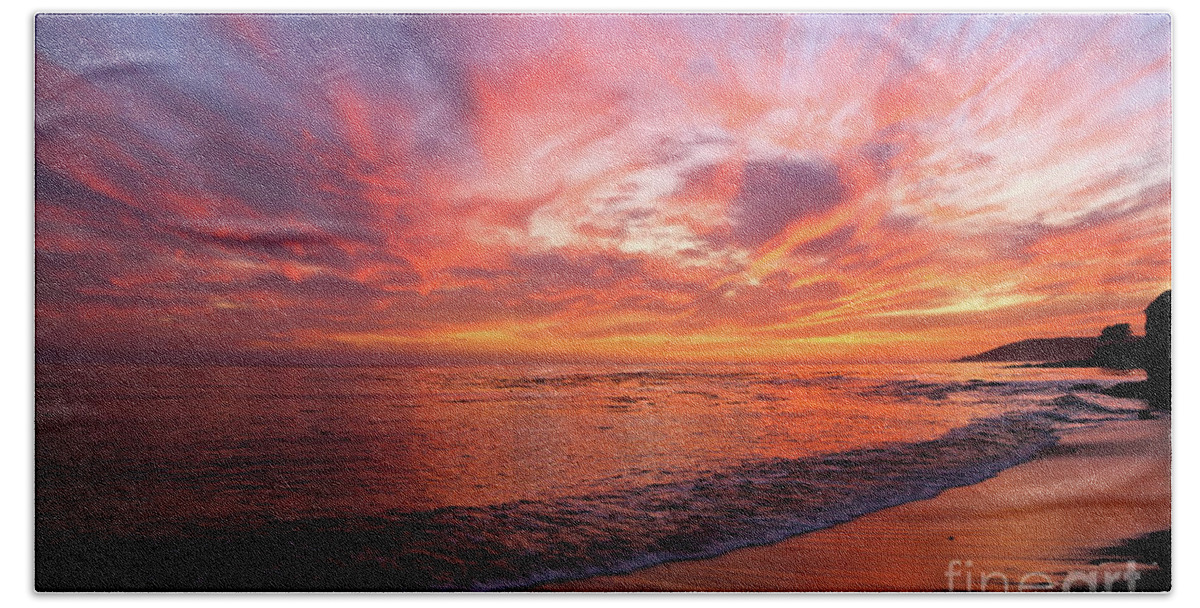 Sunset Hand Towel featuring the photograph Pink Sunset by Vivian Krug Cotton