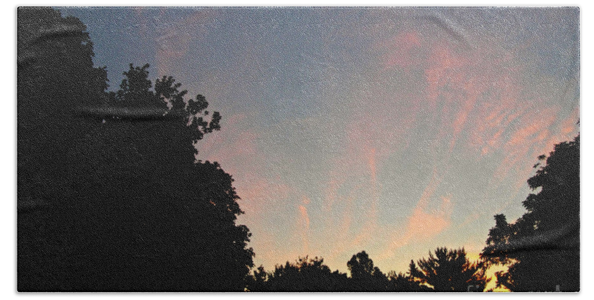 Morning Sky Bath Towel featuring the photograph Prismatic Sunrise by Frank J Casella