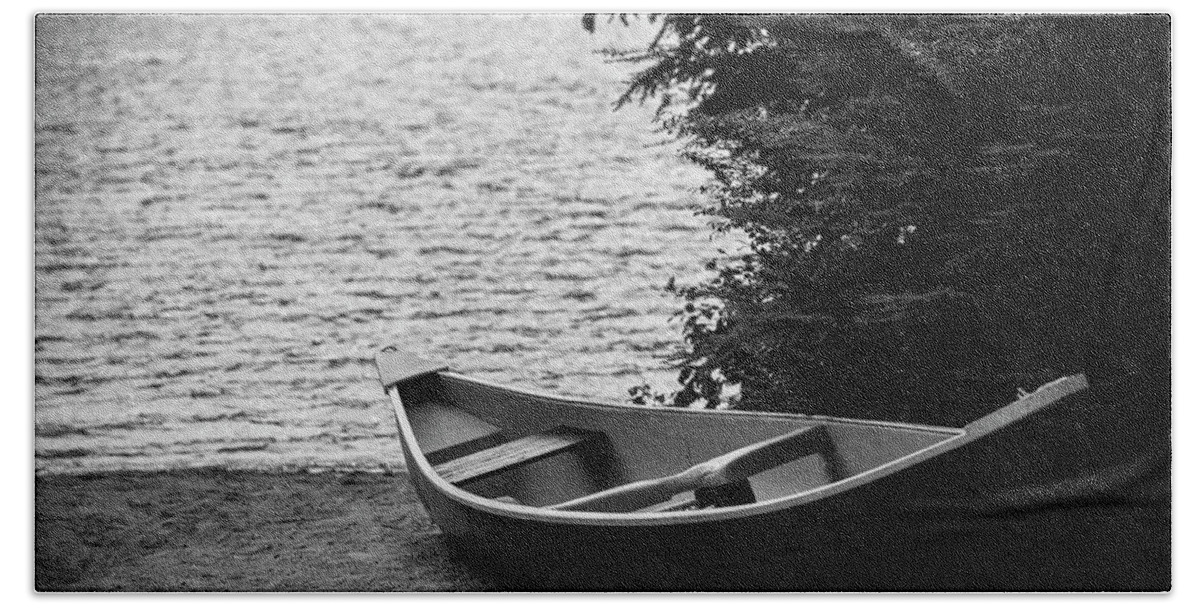 Canoe Hand Towel featuring the photograph Quiet Canoe by Jim Whitley