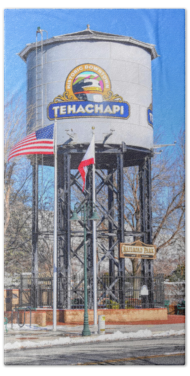 Water Tower Bath Towel featuring the photograph Railroad Park Tehachapi California by Floyd Snyder