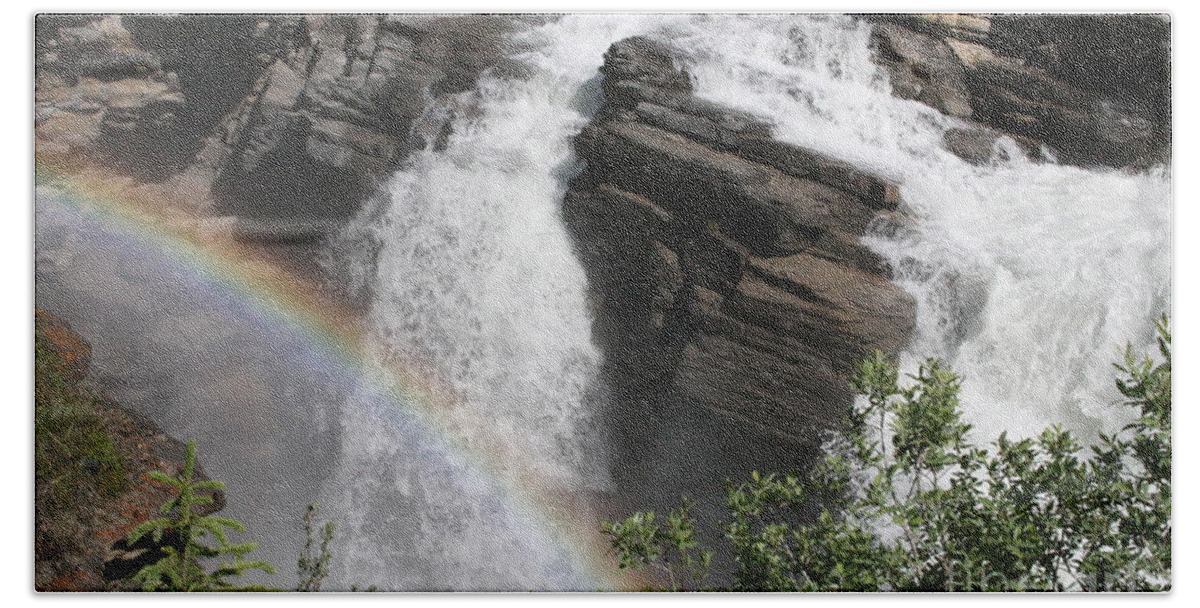 Rainbow Bath Towel featuring the photograph Rainbow Over Falls by Mary Mikawoz