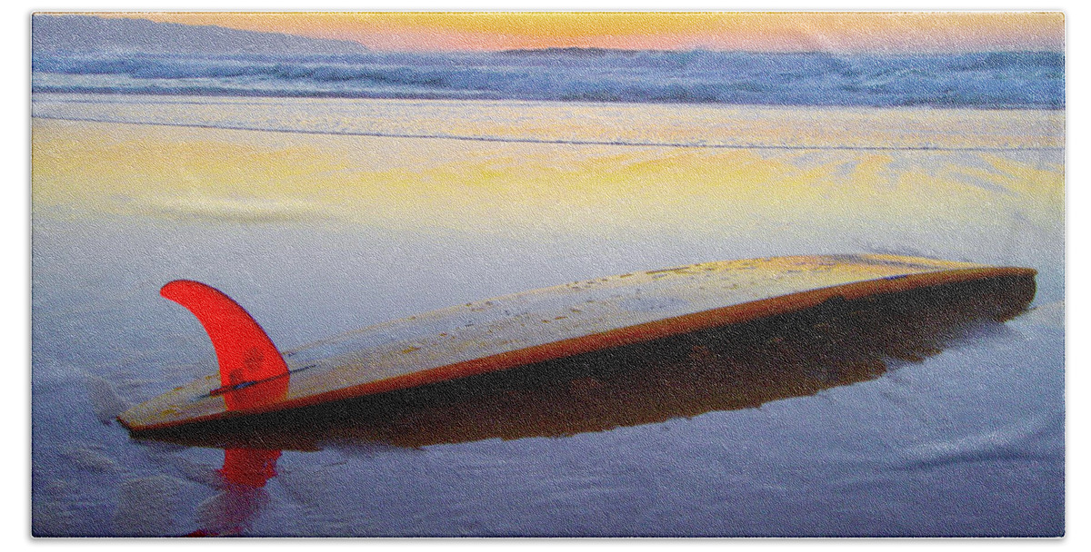 Surf Bath Towel featuring the photograph Red Fin Surfboard by Sean Davey