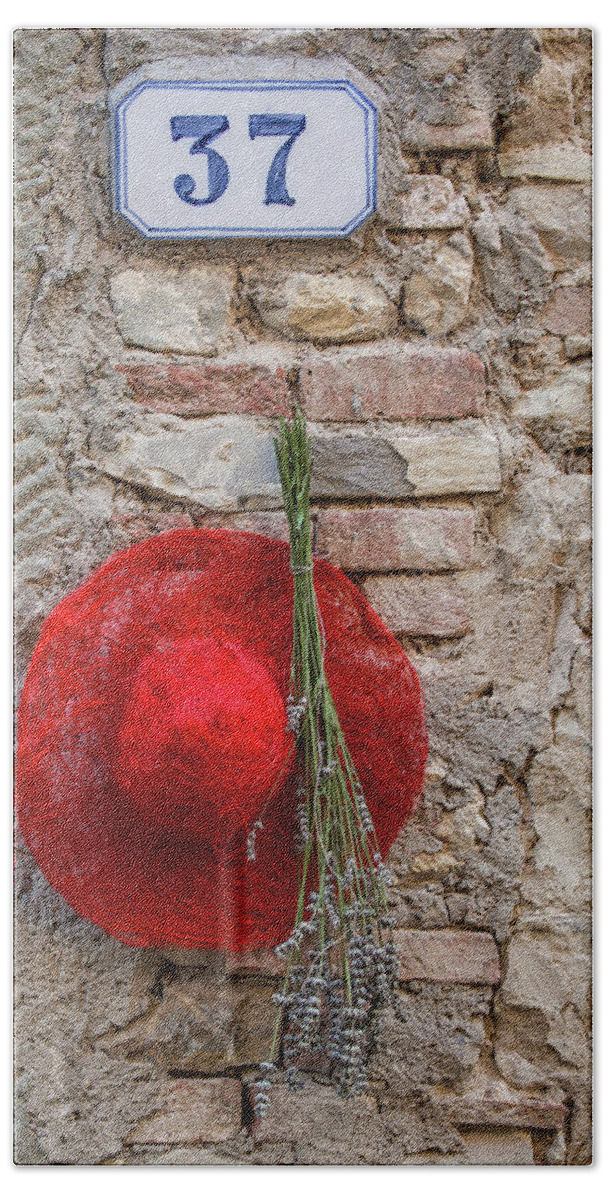 Red Hat Hand Towel featuring the photograph Red Hat of Tuscany by David Letts