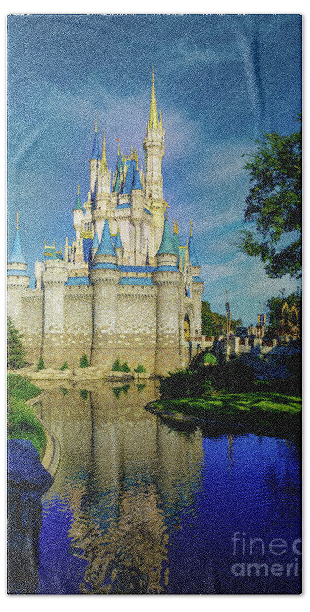 Florida Bath Towel featuring the photograph Reflection of a Castle by Nick Zelinsky Jr