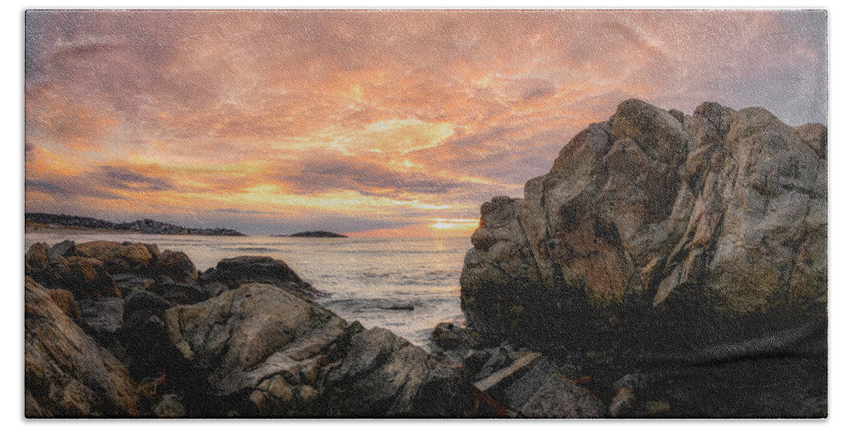 Good Harbor Beach Bath Towel featuring the photograph Rock View, Good Harbor by Michael Hubley
