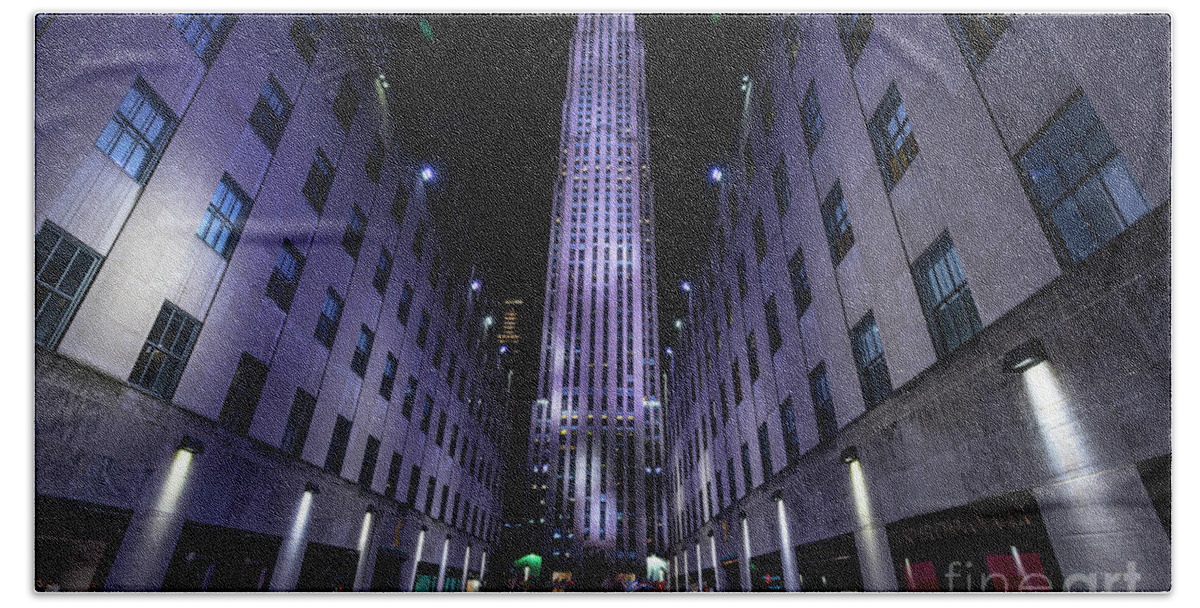 2020 Bath Towel featuring the photograph Rockefeller Center at Night by Stef Ko