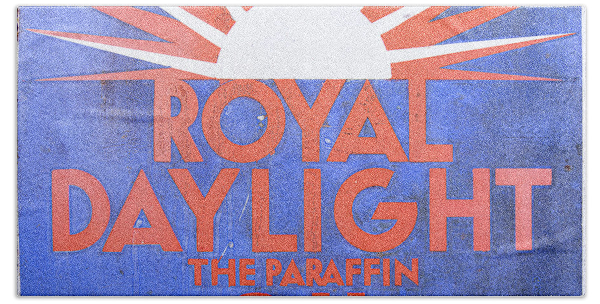 Oil Bath Towel featuring the photograph Royal Daylight by Average Images