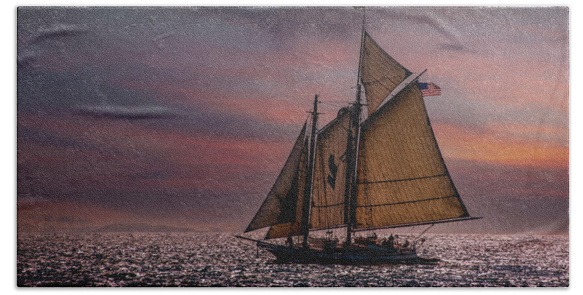 Windjammers Bath Towel featuring the photograph Sailing at Sunset by Fred LeBlanc