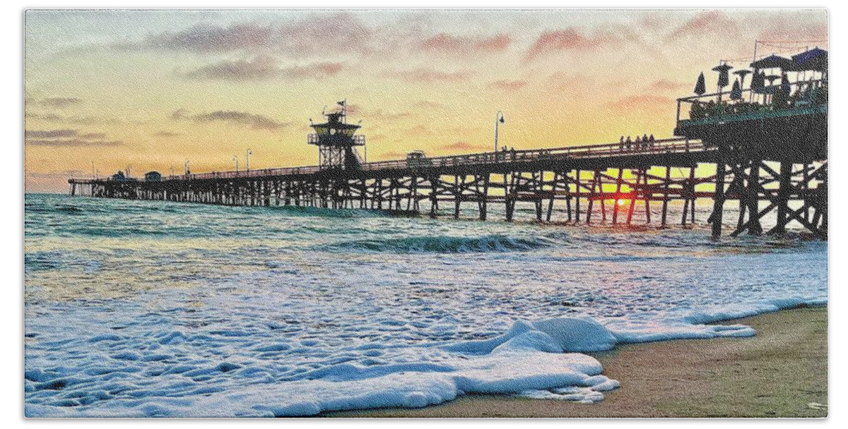 Sunset Bath Towel featuring the photograph San Clemente Pier at Sunset by Brian Eberly