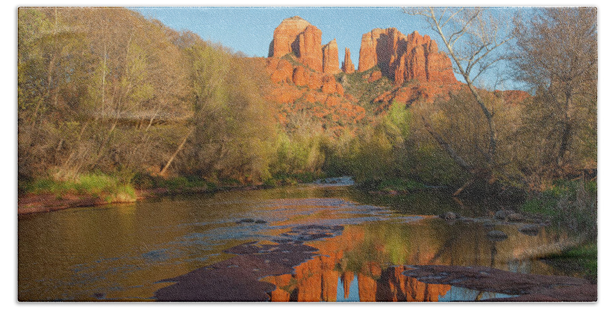 Red Rock Crossing Bath Towel featuring the photograph Sedona by Darren White
