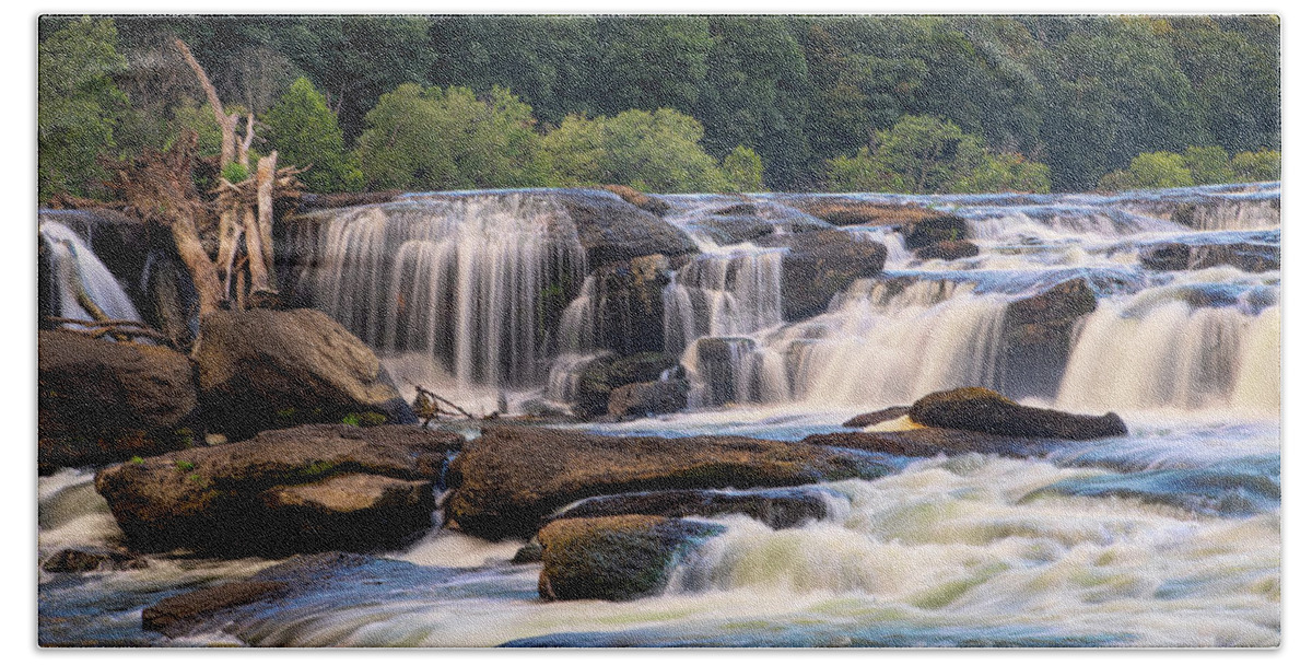 Sandstone Falls Bath Towel featuring the photograph September at Sandstone Falls by Jaki Miller